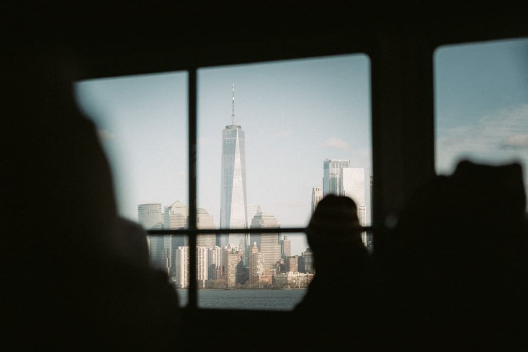 王灿晒跟周杰伦合影旧照 芳华印记宝贵留念